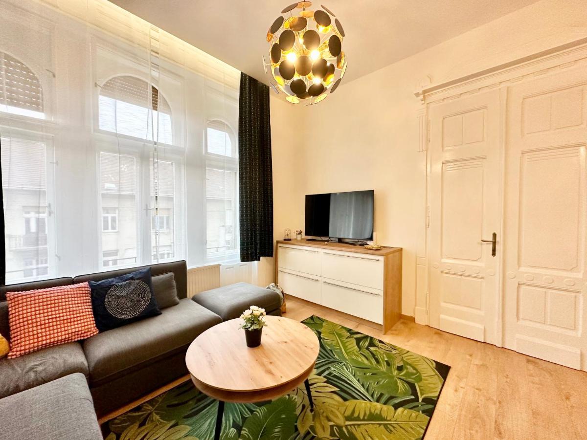 Luxory Design Apartment#Bakats#Freeparking#8Ppl بودابست المظهر الخارجي الصورة